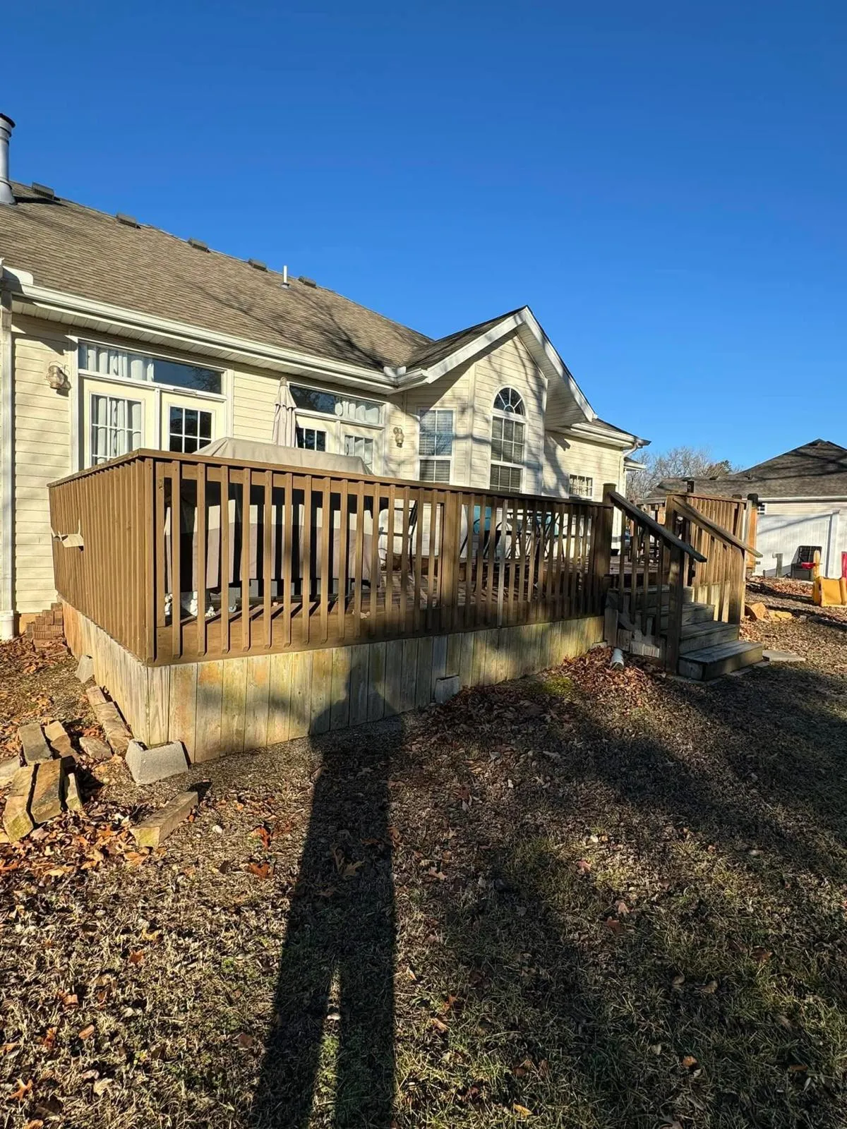 Residential deck railing installation