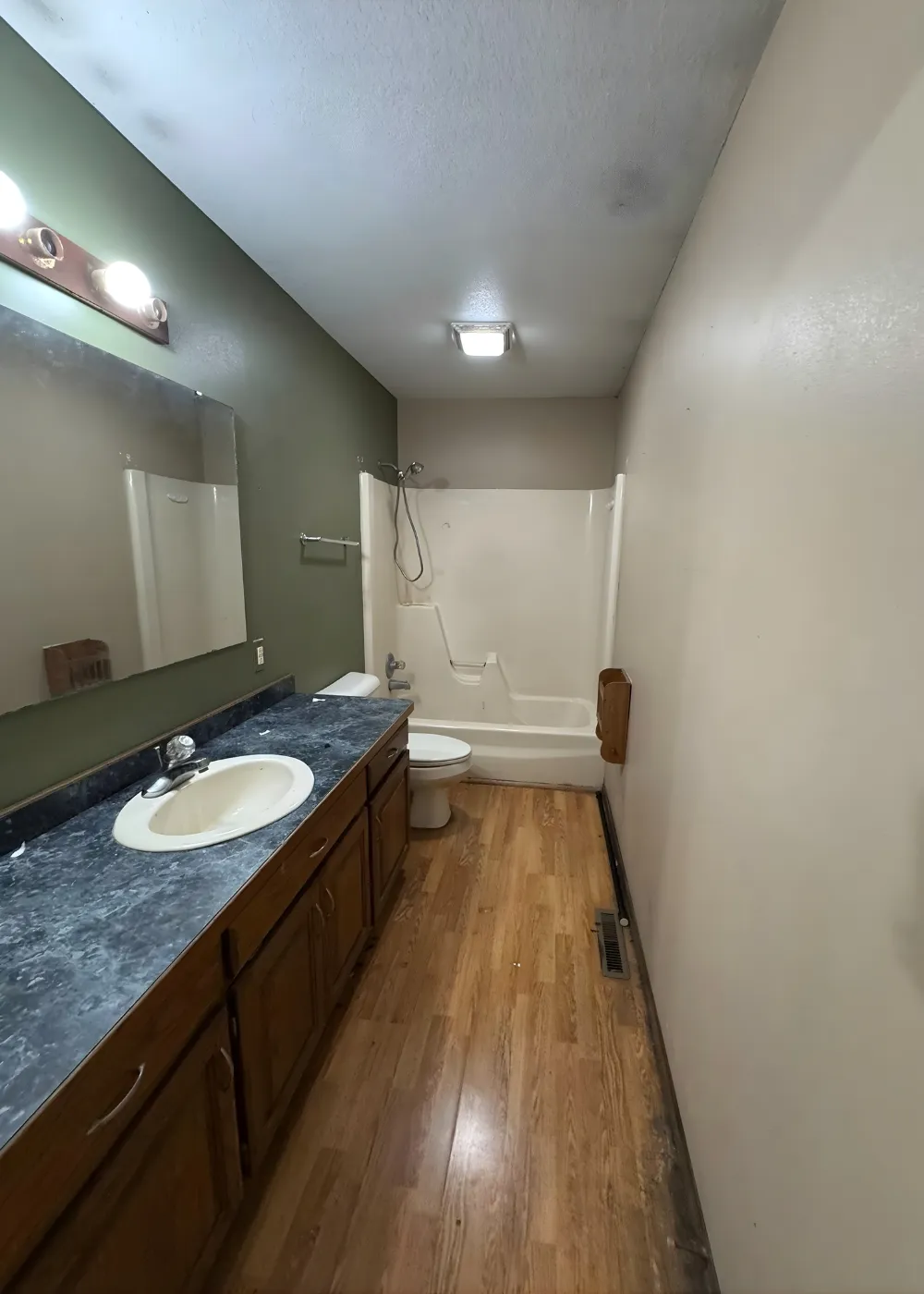 Bathroom before remodel